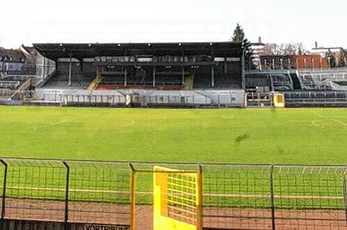 Das Grünwalder Stadion wird drittligatauglich saniert.