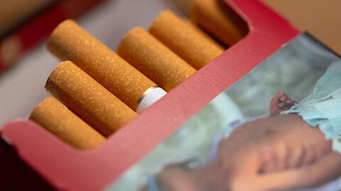 F&uuml;r Zigaretten werden deutliche Steuer-Aufschl&auml;ge empfohlen. (Symbolbild)