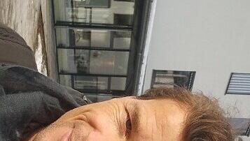 Jens Lehmann stattete den Löwen einen Besuch ab und schaute sich am Trainingsgelände ein Spiels eines Sohnes Lasse an, der in der B-Jugend der SpVgg Unterhaching kickt. Jens Lehmann stattete den Löwen einen Besuch ab und schaute sich am Trainingsgelände ein Spiels eines Sohnes Lasse an, der in der B-Jugend der SpVgg Unterhaching kickt.