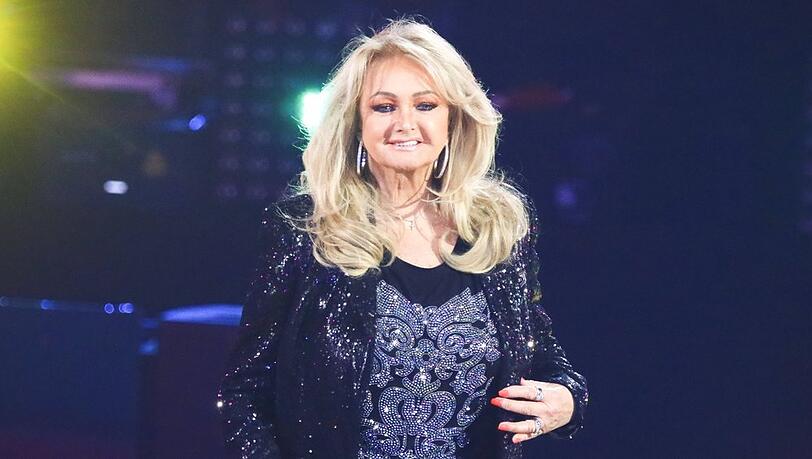 Bonnie Tyler wird im August in ihrer walisischen Heimat beigesetzt. Bonnie Tyler wird im August in ihrer walisischen Heimat beigesetzt.