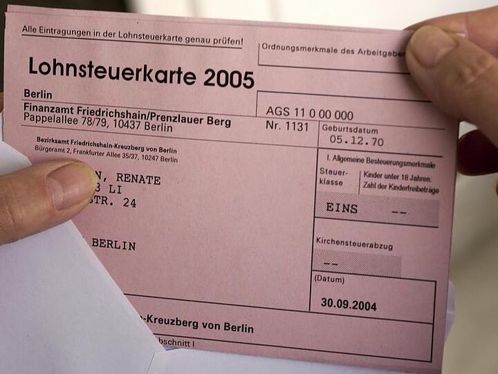 Lohnsteuerkarten gibt es bald nicht mehr