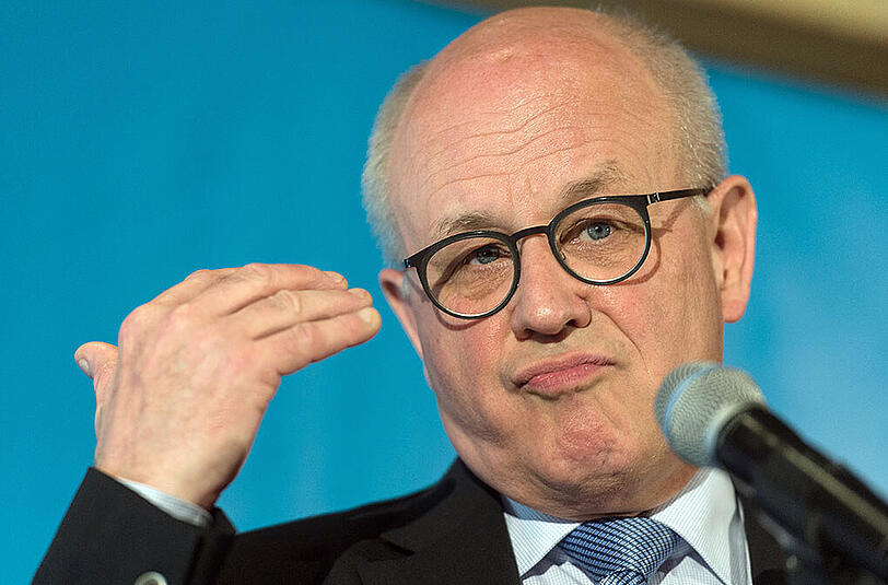 Den Regierungsfraktionen solle wieder eine stärkere Opposition gegenüberstehen, fordert Kauder.