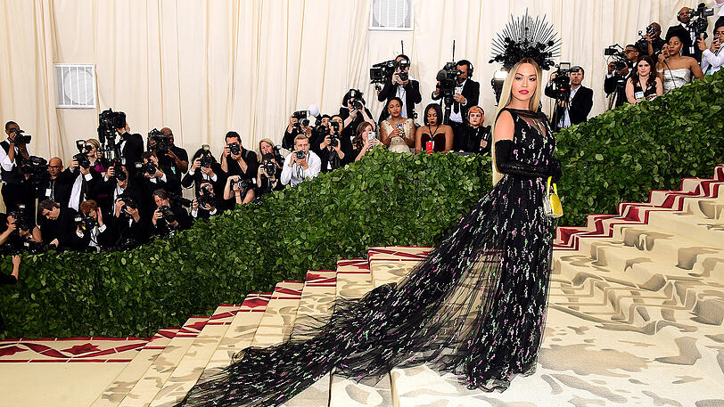 Rita Ora.