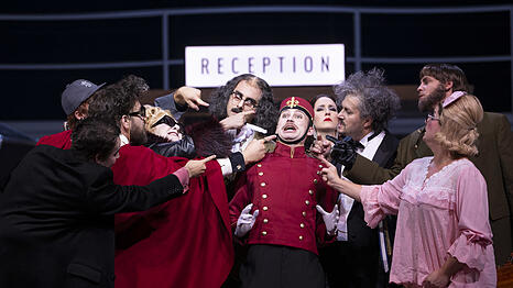Die &bdquo;Reise nach Reims&ldquo; im G&auml;rtnerplatztheater,