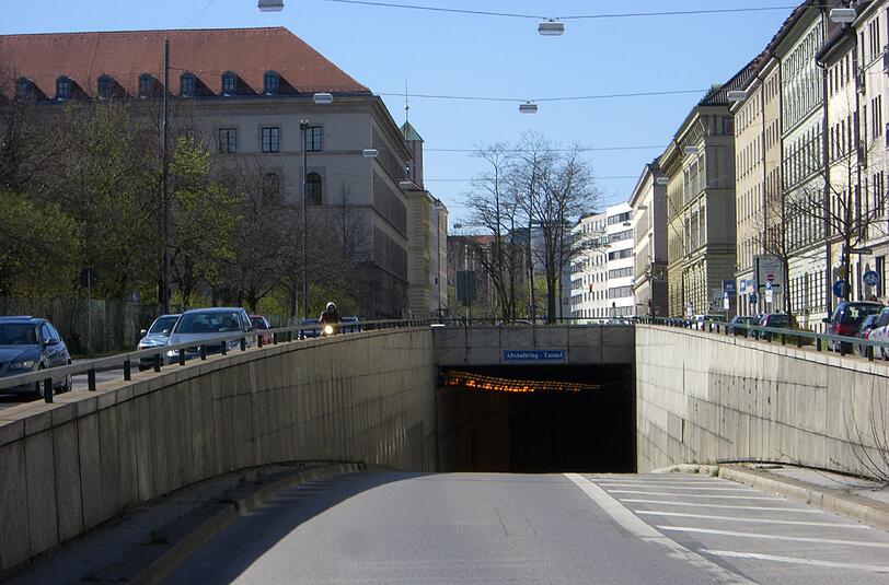 Im Altstadttunnel ist der Unfall passiert.