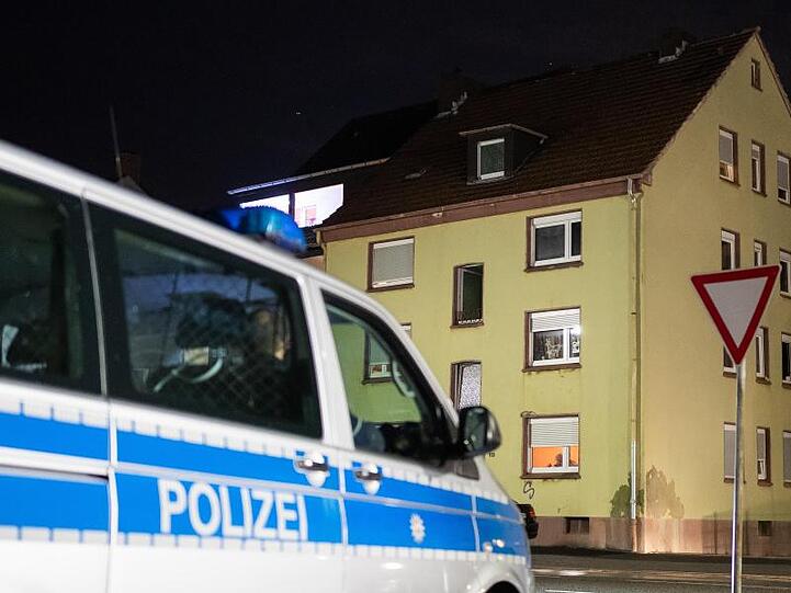 Bei der Durchsuchung einer Wohnung wegen Kinderpornografie-Verdachts hatte die Polizei den seit längerem vermissten 15-Jährigen entdeckt.