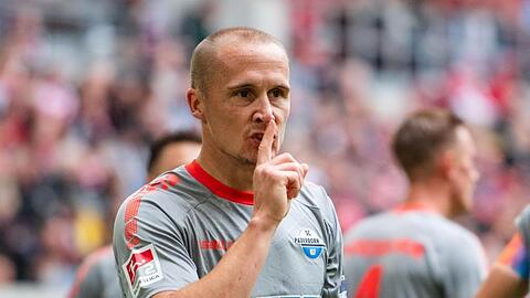 Stürmer Sven Michel traf beim 2:3-Auswärtserfolg der Paderborner in Düsseldorf doppelt.