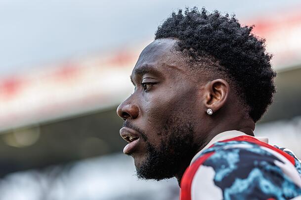 Bayern-Profi Alphonso Davies arbeitet nach einer schweren Knieverletzung am Comeback. (Archivbild) Bayern-Profi Alphonso Davies arbeitet nach einer schweren Knieverletzung am Comeback. (Archivbild)