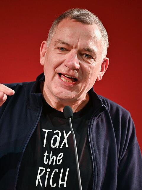 Jan van Aken hat seinen R&uuml;ckzug vom Parteivorsitz angek&uuml;ndigt. (Archivbild)