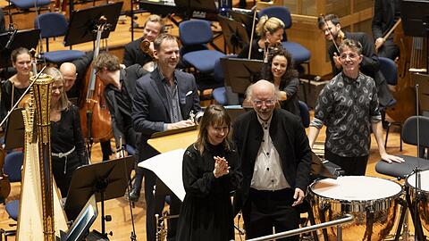 Lisa Streich mit Johannes Kalitzke und dem BR-Symphonieorchester im Herkulessaal.