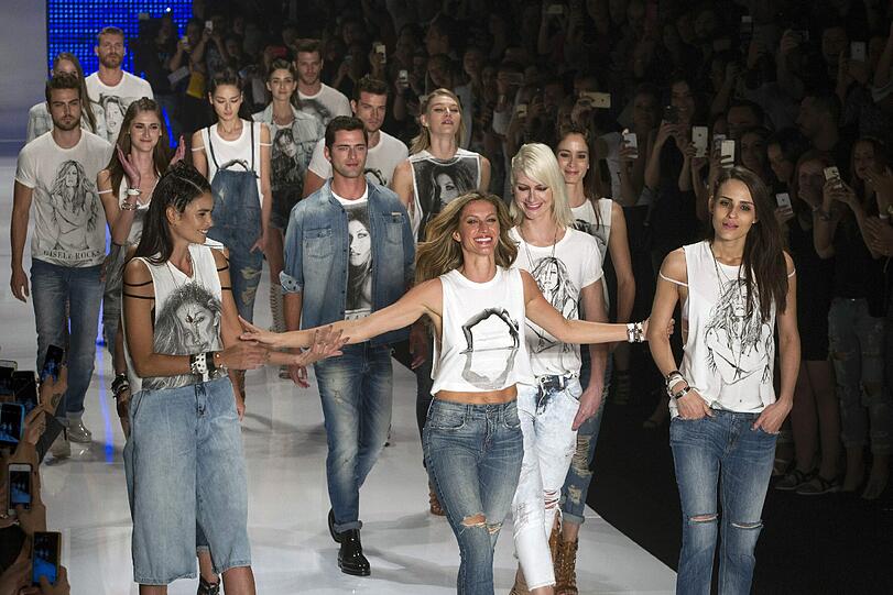 Gisele Bündchen bei der Sao Paolo Fashion Week in Brasilien. Die Bilder ihres letzten Laufstegjobs.