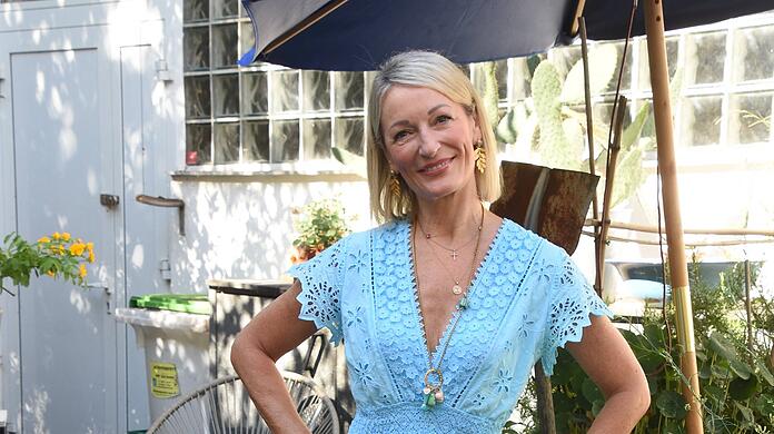 Monika Gruber kaufte ein Haus am Tegernsee – und klagt nun vor dem Landgericht München II