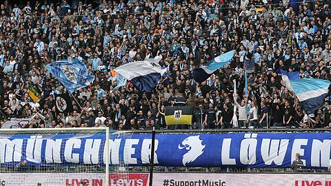 Sammelten über 5000 Euro für Ex-Torjäger Olaf Bodden: die 1860-Ultras Münchner Löwen.