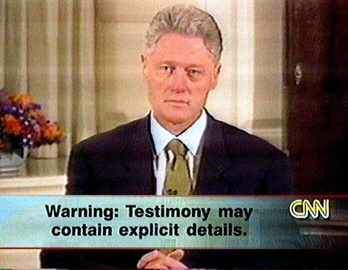 Im August 1998 räumte er in einer Ansprache mit bedröppelter Miene eine "unangemessene Beziehung" mit Monica Lewinsky ein.