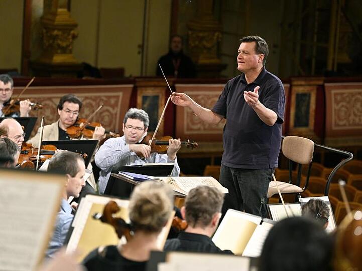 Dirigent Christian Thielemann (r) bei einer Probe mit den Wiener Philharmonikern.