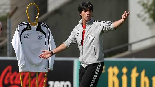 International begehrt: Deutschlands Bundestrainer Joachim Löw. International begehrt: Deutschlands Bundestrainer Joachim Löw.