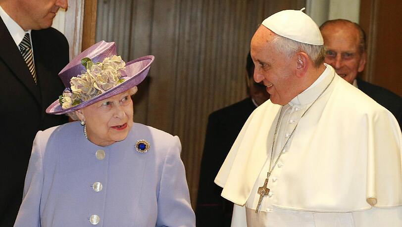 Die Queen und der Papst scheinen sich sehr gut zu verstehen. Die Queen und der Papst scheinen sich sehr gut zu verstehen.