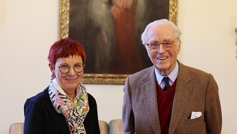 Historisches Einverständnis: Co-Autorin Marita Krauss und Herzog Franz haben sich auf langen Spaziergängen ausgetauscht. Historisches Einverständnis: Co-Autorin Marita Krauss und Herzog Franz haben sich auf langen Spaziergängen ausgetauscht.