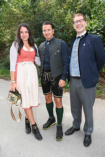 Ramona Pongratz, Andreas Gabalier und Schützenzelt-Wirt Ludwig Reinbold Ramona Pongratz, Andreas Gabalier und Schützenzelt-Wirt Ludwig Reinbold