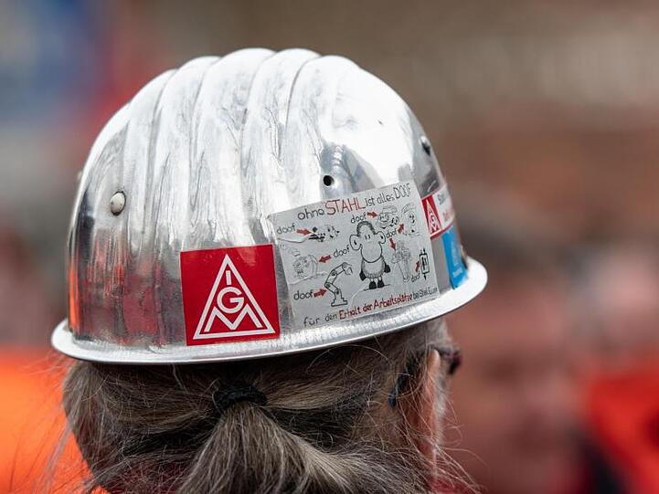 Unter dem Druck der Coronavirus-Pandemie haben die Tarifparteien in Nordrhein-Westfalen eine Einigung erreicht. In Bayern zeigt man sich zufrieden mit dem Ergebnis. (Symbolbild)