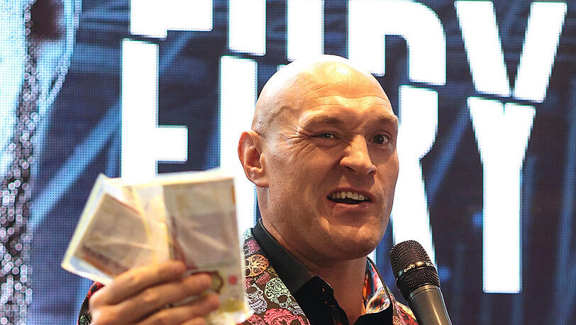 Verdient mit dem Kampf gegen Dereck Chisora bis zu 35 Millionen Dollar: WBC-Weltmeister Tyson Fury. Verdient mit dem Kampf gegen Dereck Chisora bis zu 35 Millionen Dollar: WBC-Weltmeister Tyson Fury.