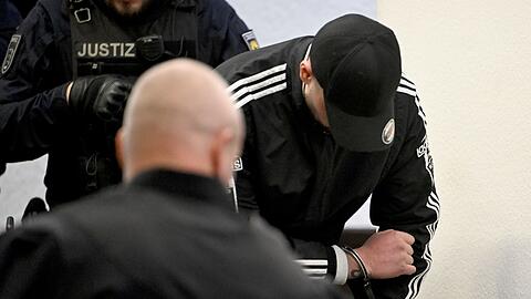 Der Unfallverursacher muss lebenslang in Haft.