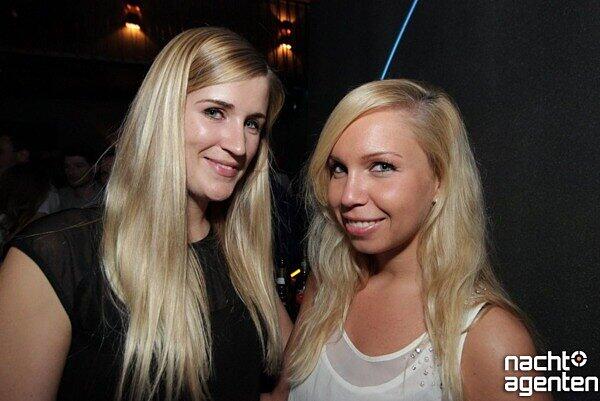 Am Freitag wurde im "Jack Rabbit" heiß ins Wochenende gefeiert. Mehr Bilder unter: href="http://www.nachtagenten.de/event/11.04.2014/jack-rabbit/imakeyourave-com.301219.html