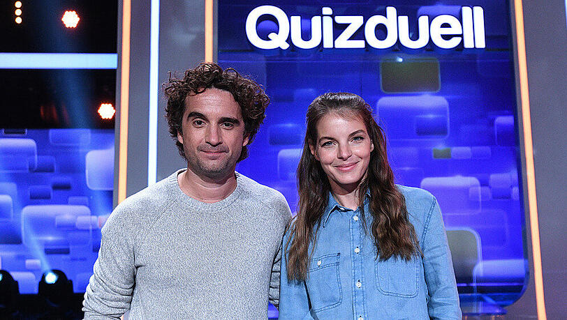 Yvonne Catterfeld und Schauspieler Oliver Wnuk beim "Quziduell-Olymp" im Ersten. Yvonne Catterfeld und Schauspieler Oliver Wnuk beim "Quziduell-Olymp" im Ersten.