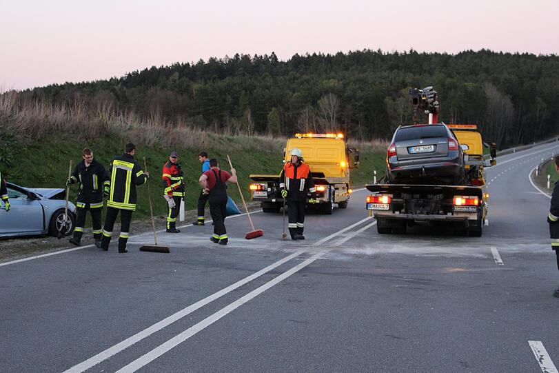 Bei dem Horror-Crash auf der B20 kam ein Mann ums Leben.