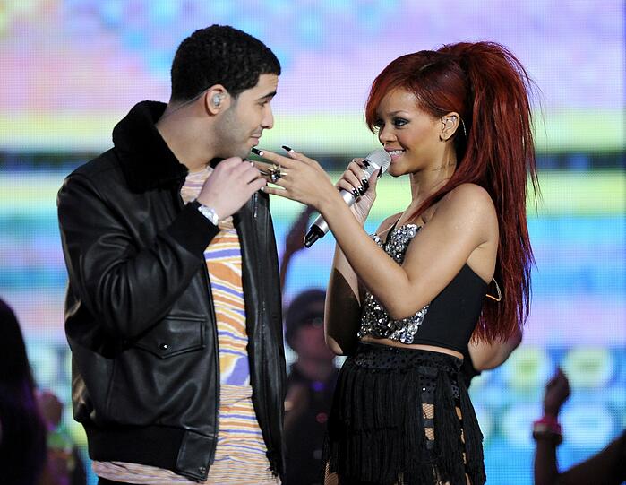 An ihrem 23. Geburtstag ließ sich US-Star Rihanna feiern - auf dem All Star Game LA. Die sexy Popsängerin begeisterte mit ihren Auftritten.