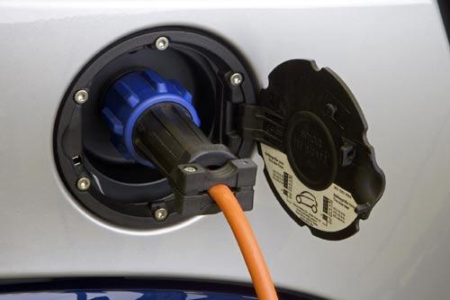 Der Smart kommt an die Steckdose