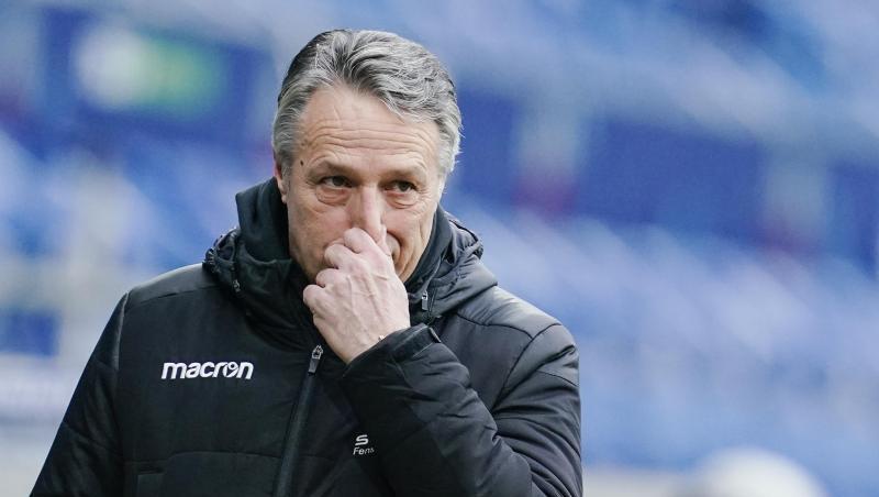Hat nach Bayern mit Wolfsburg das nächste Bundesliga-Spitzenteam vor der Brust: Bielefeld-Coach Uwe Neuhaus.