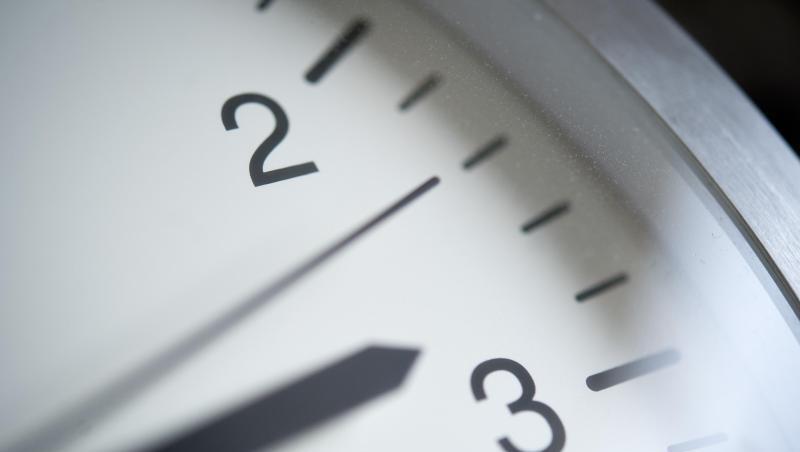 Sollte sich jedes EU-Land ohne Rücksicht auf die Nachbarn für Sommer- oder Winterzeit entscheiden, droht ein Flickenteppich mit viel mehr Zeitzonen als heute zu entstehen. Sollte sich jedes EU-Land ohne Rücksicht auf die Nachbarn für Sommer- oder Winterzeit entscheiden, droht ein Flickenteppich mit viel mehr Zeitzonen als heute zu entstehen.