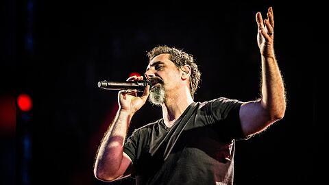 Nach Konzerten in Amerika steht Serj Tankian 2026 mit System of a Down unter anderem in Deutschland auf der Bühne.