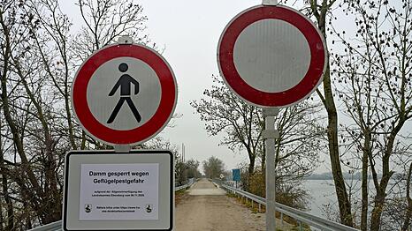 Das Landratsamt riet Spaziergänger zusätzlich zur Sperre dazu auf, das Gebiet zu meiden.