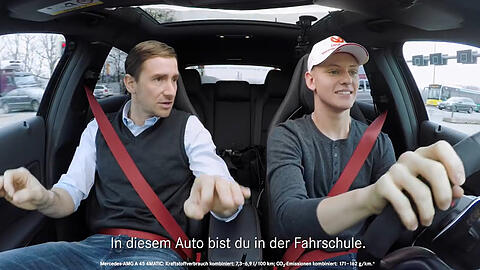 Mick Schumacher (re.) und sein grantiger "Fahrlehrer" Harry G