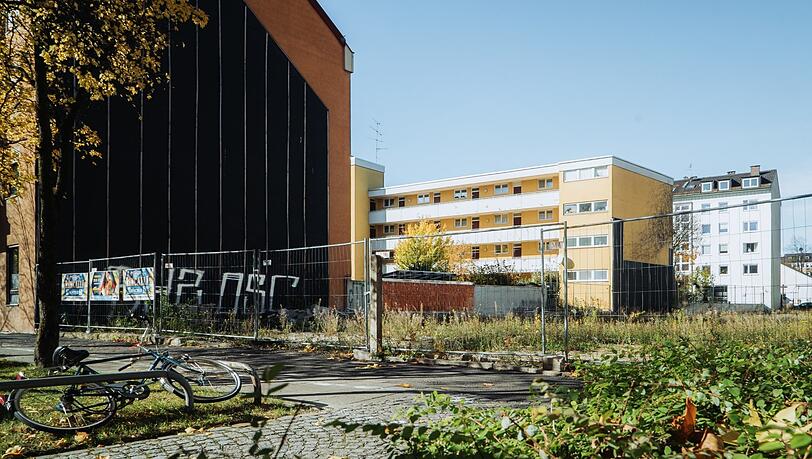 Hier baggert keiner: Blick auf die Marsstraße 76. Hier baggert keiner: Blick auf die Marsstraße 76.