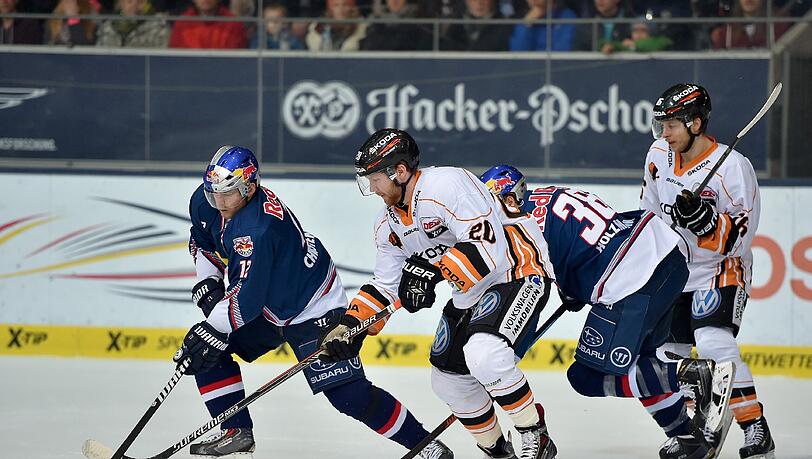 Das Playoff-Aus: Der EHC gegen Wolfsburg. Das Playoff-Aus: Der EHC gegen Wolfsburg.