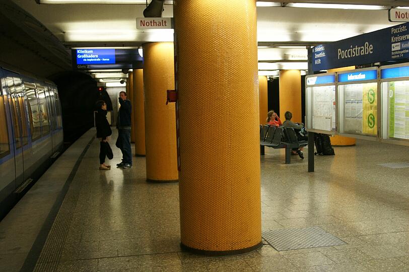 Eine U-Bahnhaltestelle gibt es bereits - hält in der Poccistraße irgendwann auch die Regionalbahn?