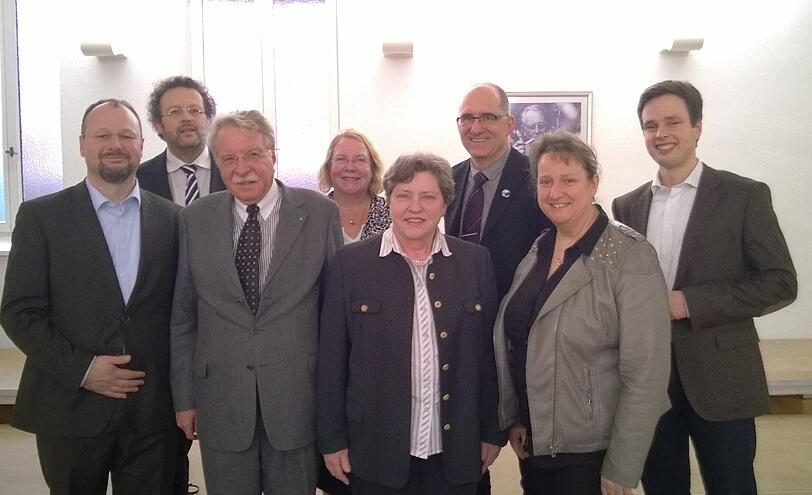 Die CSU-Politiker beim Besuch (von links): Johann Sauerer, Mark Mast, Dr. Otmar Bernhard, Barbara Kuhn, Heike Kainz, Frieder Vogelsgesang, Alexandra Gaßmann, Boris Braune.