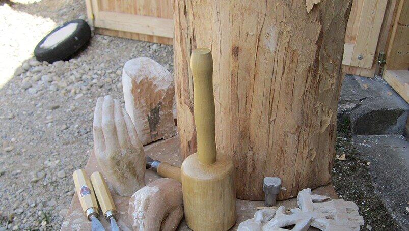 Auch gerne für Häuser verwendet: Holz als Baustoff (Symbolbild). Auch gerne für Häuser verwendet: Holz als Baustoff (Symbolbild).