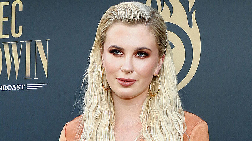 Ireland Baldwin teilt schockierende Bilder.
