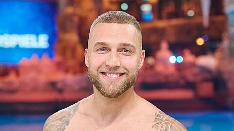 Dschungelkönig Filip Pavlovic während der "RTL Wasserspiele".