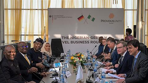 Au&szlig;enminister Johann Wadephul (CDU) trifft sich in der nigerianischen Wirtschaftsmetropole Lagos mit Vertretern der dortigen Wirtschaft.