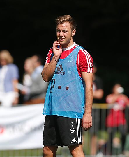 Die Bayern bereiten sich auf das Spiel gegen den 1. FC Nürnberg vor. Hier gibt's die Bilder vom Mittwochstraining.