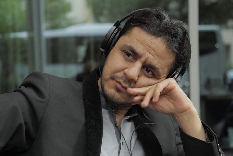 Der afghanische Musiker und Künstler Ahmad Shakib Pouya.