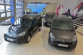 65 Peugeot-Kastenwagen vom Typ Partner wurden jetzt an die NCR GmbH ausgeliefert.