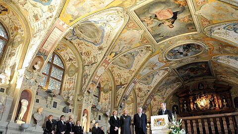 Die Kulisse macht Eindruck. &bdquo;Sie haben Stammesbewusstsein&ldquo;, sagt Bundespräsident Christian Wulff am Rednerpult im Antiquarium in der Residenz.