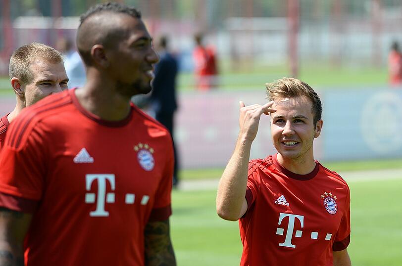 Fühlt sich beim FC Bayern wohl: Mario Götze (r.)