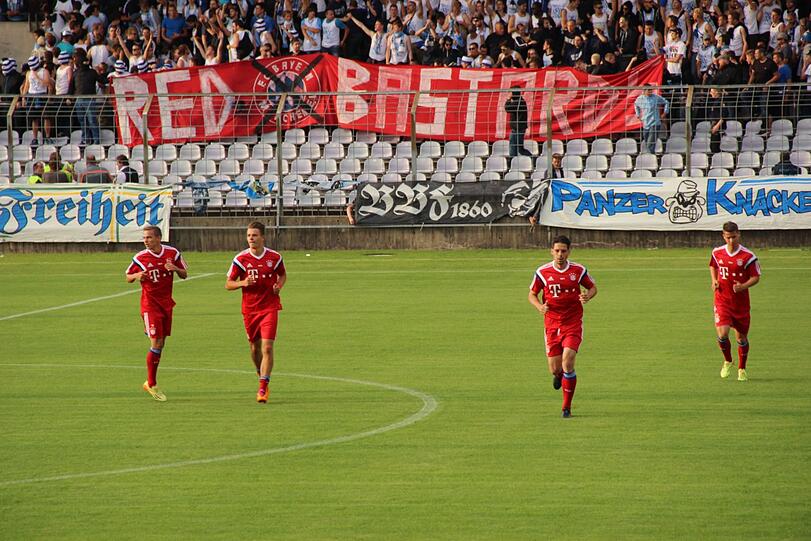 Weitere Bilder vom Amateurderby aus dem Grünwalder Stadion.